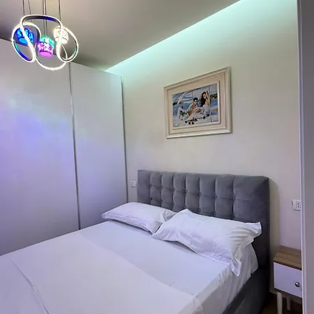 Condor Center Luxury 5th Floor Apartman