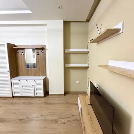Condor Center Luxury 5th Floor Апартаменты *