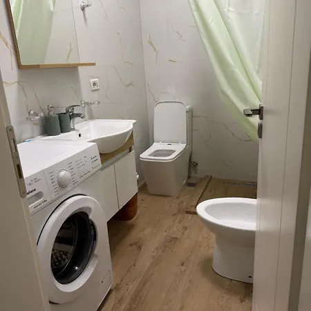 Condor Center Luxury 5th Floor Апартаменты *